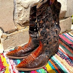 Ladies Corral Vintage boots